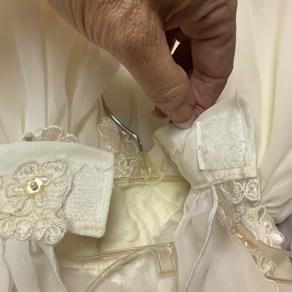 Sz 6 Off White Halter Neck Beaded Pageant FlowerGirl Special Occasion Dress NWT - Picture 3 of 8